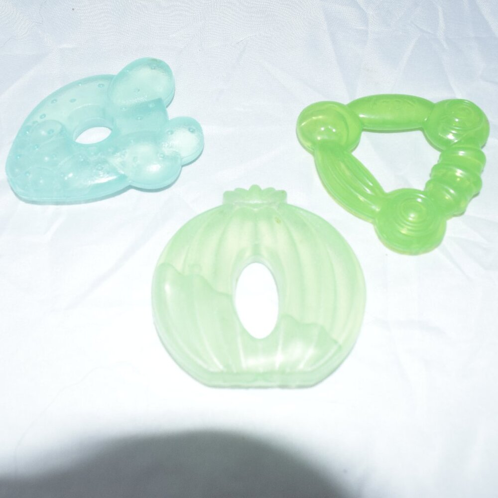 Set of 3 Water-Filled Baby Teethers – Soothing & Chilled Relief